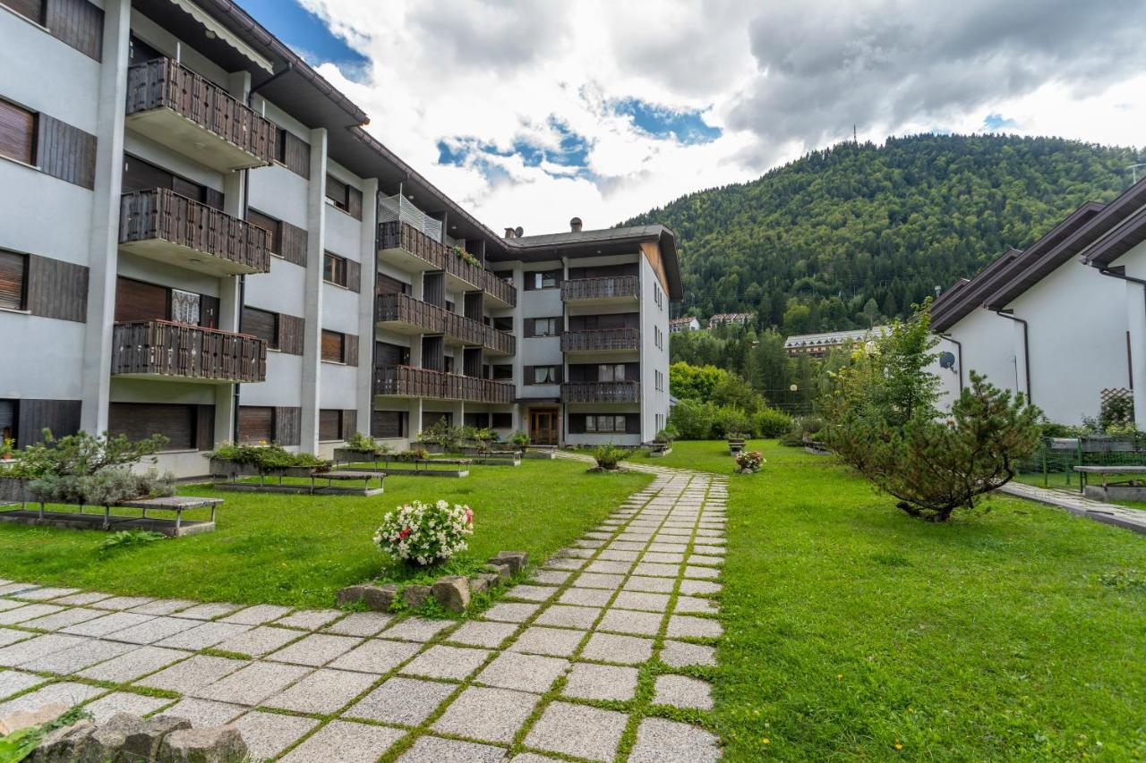 Il Ruscello Apartment With Terrace And View Of The Alps Тарвізіо Екстер'єр фото