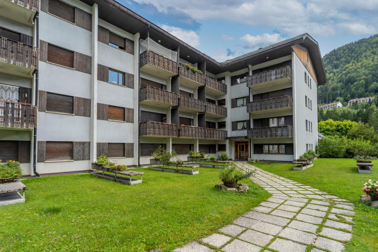 Il Ruscello Apartment With Terrace And View Of The Alps Тарвізіо Екстер'єр фото